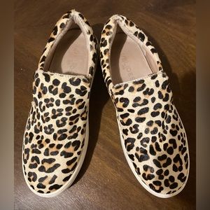 Ladies Size 8M J/Slides NYC Leopard Slip On Sneaker